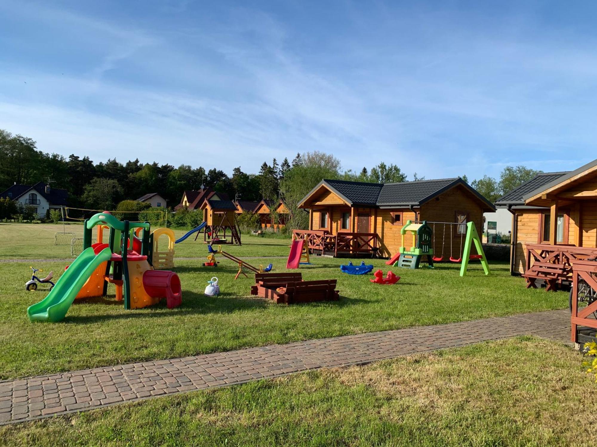 Villa Aurelia Pokoje Goscinne I Domki Letniskowe 미엘렌코 외부 사진